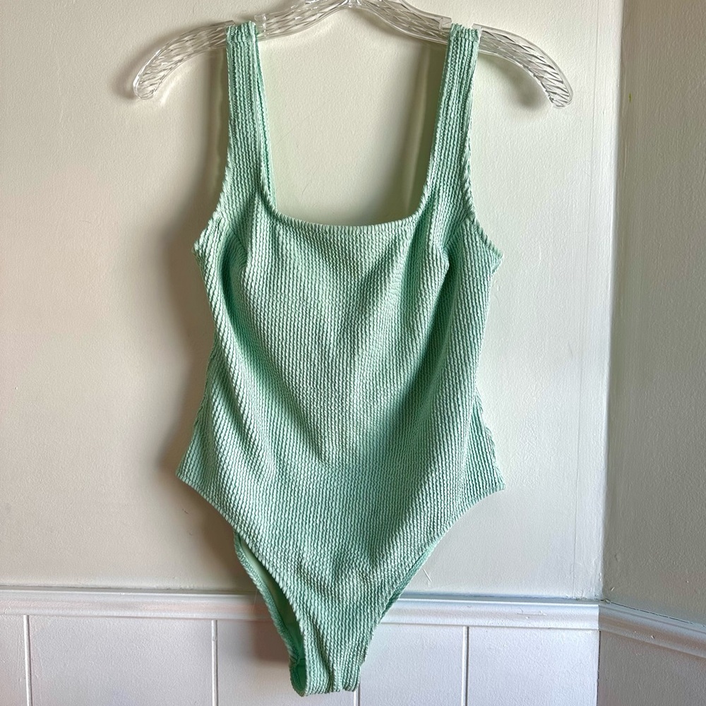 H&M One-Piece Crinkle Textured Bathing Suit Mint Green Swimsuit Size Small